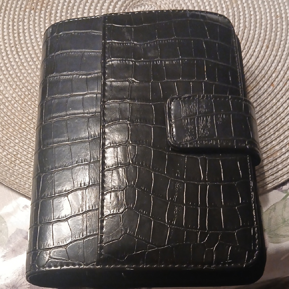 Mundi Faux Aligator Skin Wallet / Organizer